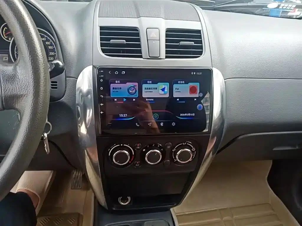 SX4 2013 1.6L Automatic Cool Edition — миниатюра 13