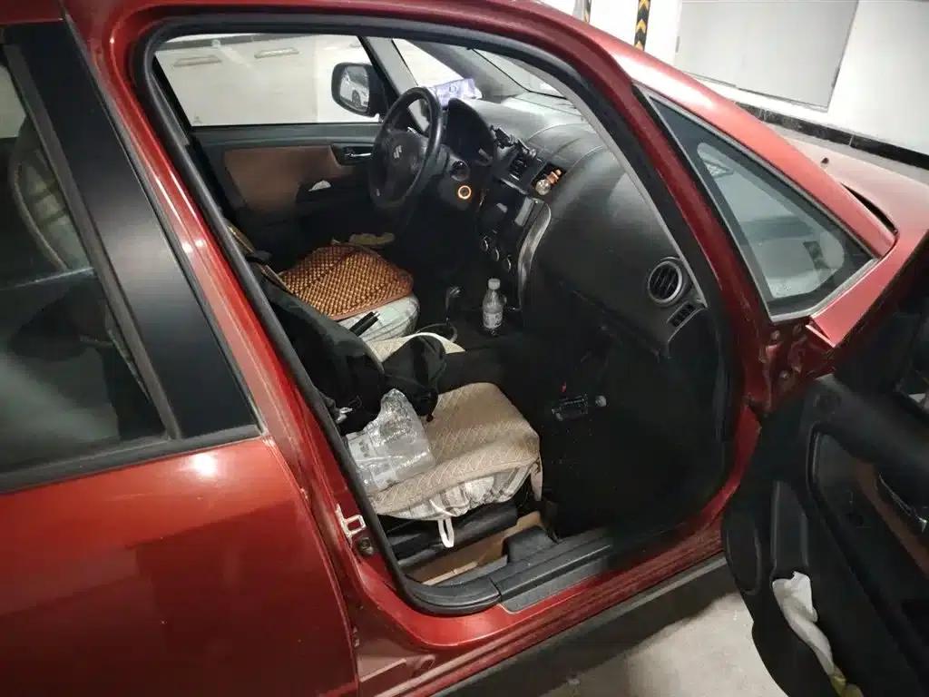 SX4 2013 1.6L Automatic Cool Edition — миниатюра 19