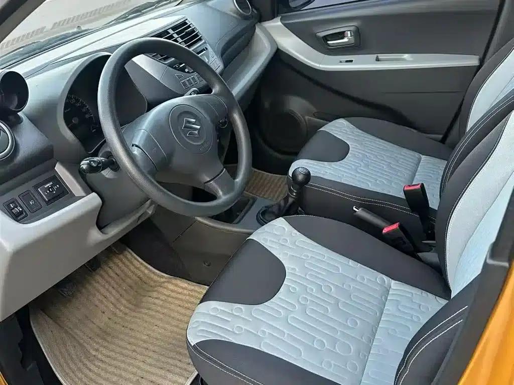 Alto 2013 1.0L Manual Deluxe — миниатюра 4