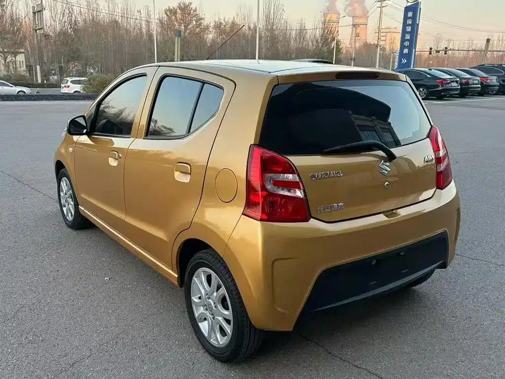 Alto 2013 1.0L Manual Deluxe — миниатюра 9