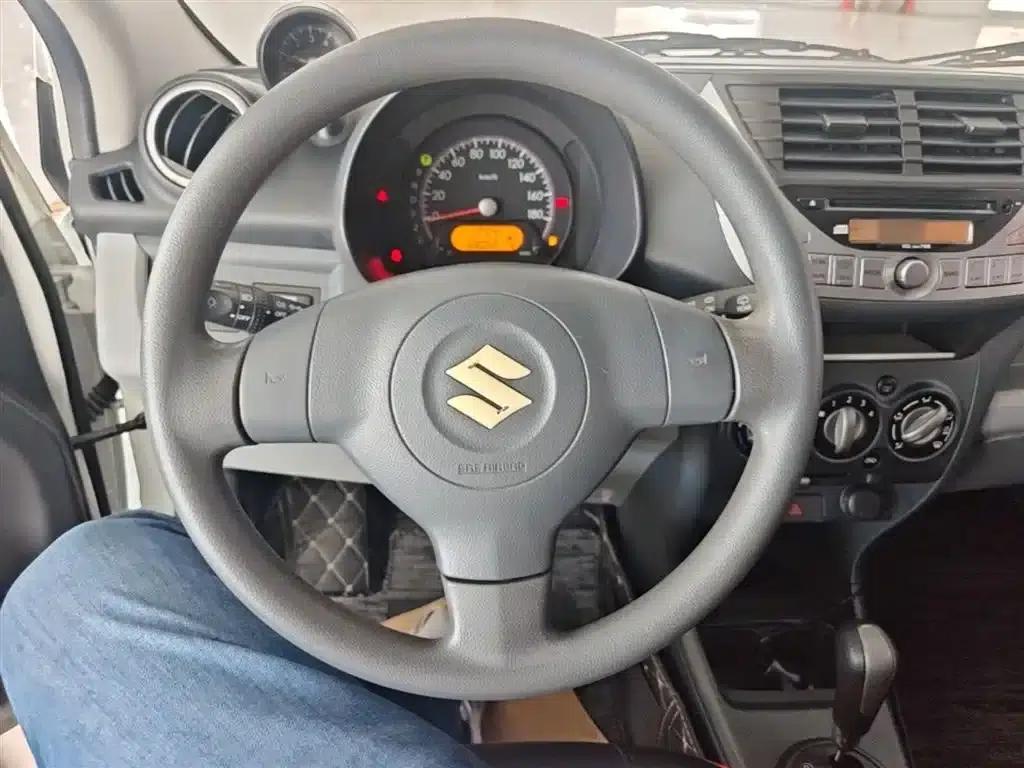 Alto 2016 1.0L Automatic Luxury Dynamic Edition — миниатюра 11