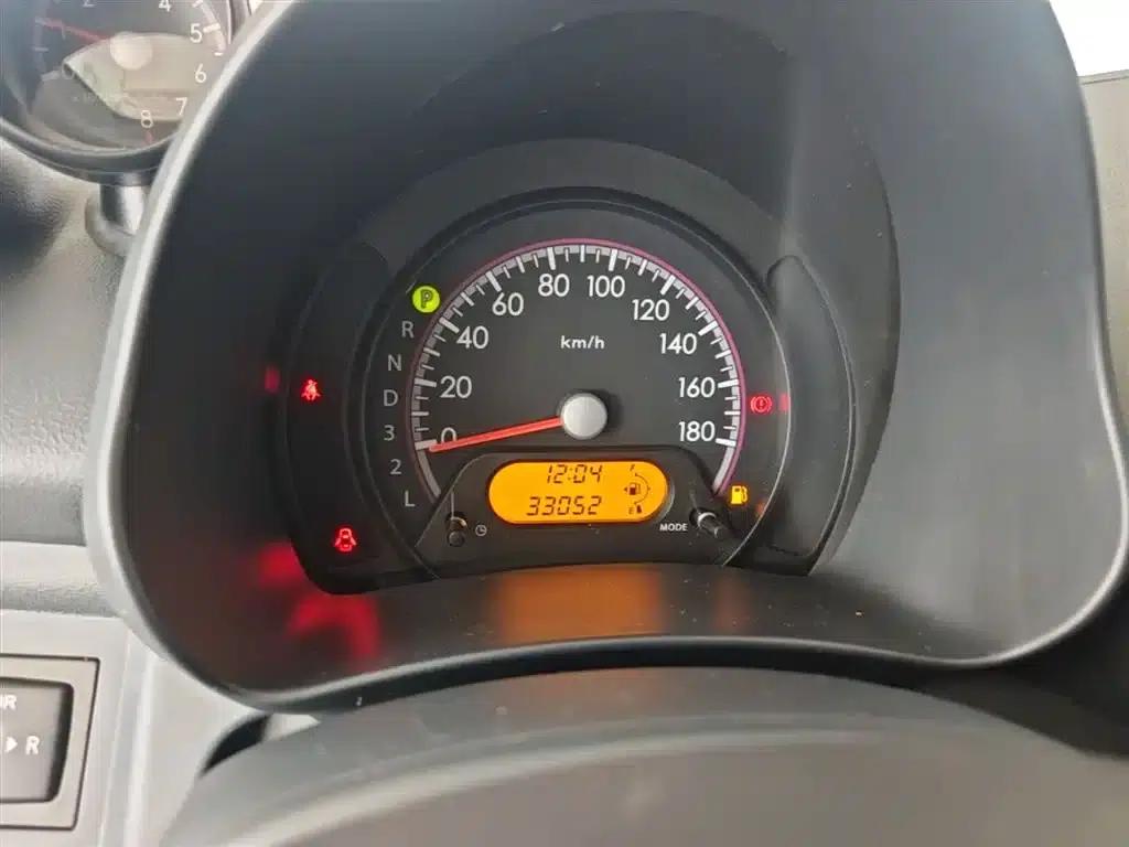 Alto 2016 1.0L Automatic Luxury Dynamic Edition — миниатюра 12