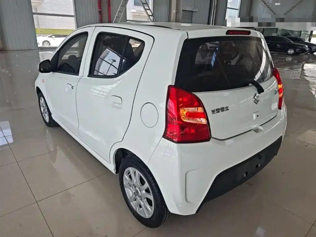 Alto 2016 1.0L Automatic Luxury Dynamic Edition — миниатюра 5