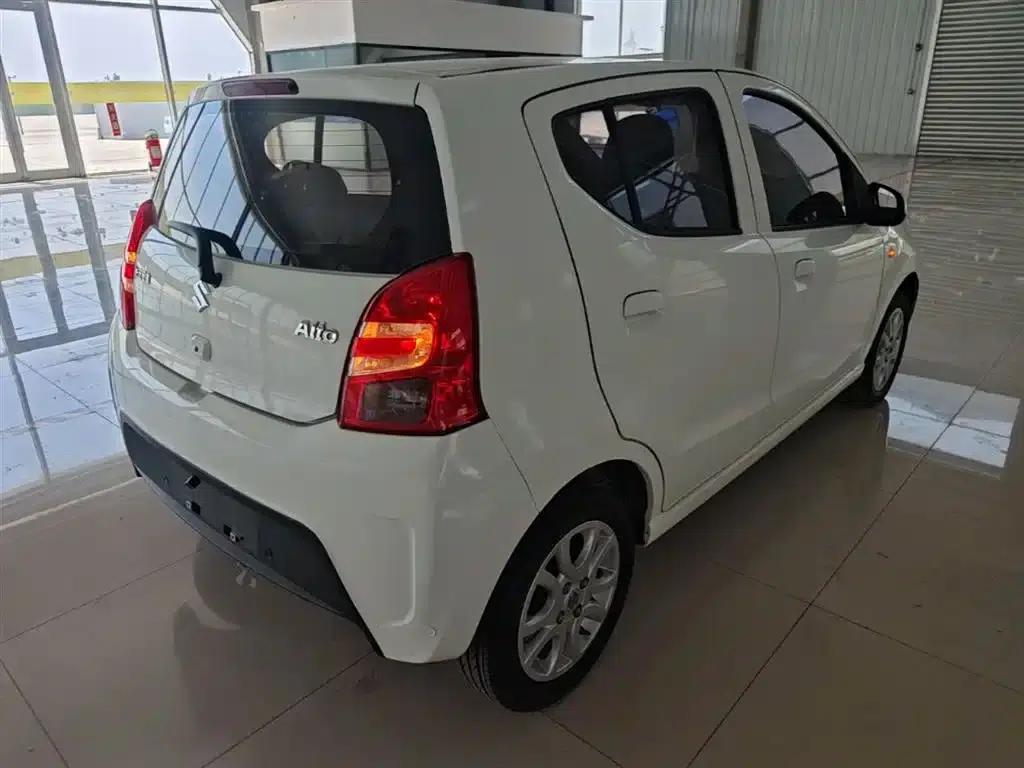 Alto 2016 1.0L Automatic Luxury Dynamic Edition — миниатюра 7