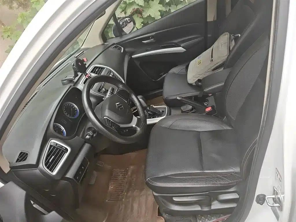 Vitara 2014 1.6L CVT 2WD Elite — миниатюра 12