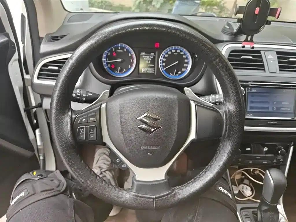 Vitara 2014 1.6L CVT 2WD Elite — миниатюра 7
