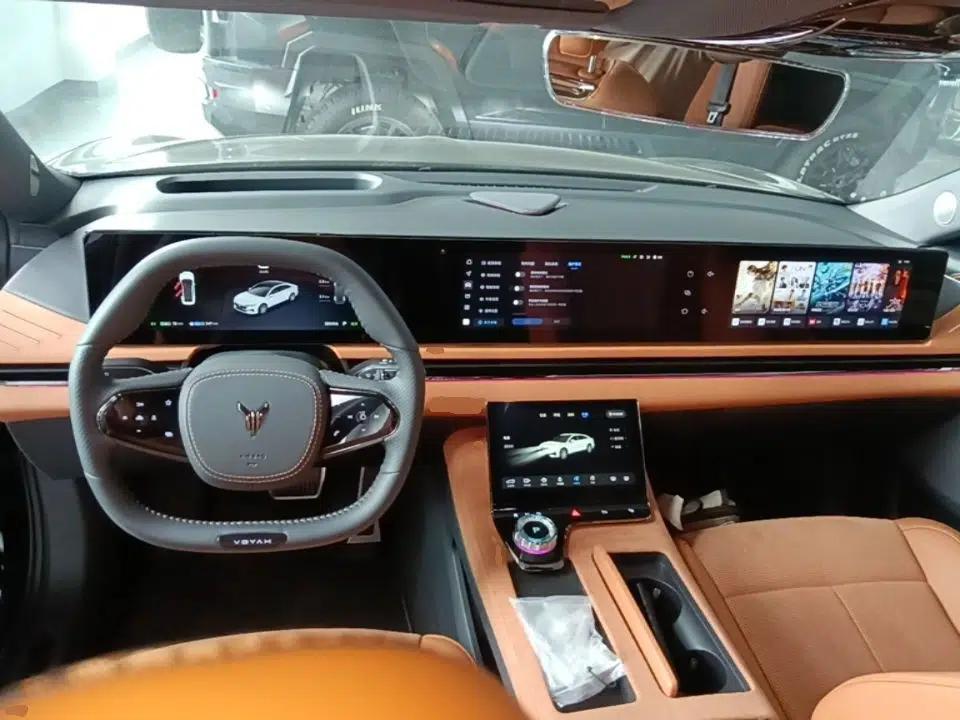 VOYAH PASSION 2024 PHEV Four-Wheel Drive Ultra-Long Range Flagship Model — миниатюра 12
