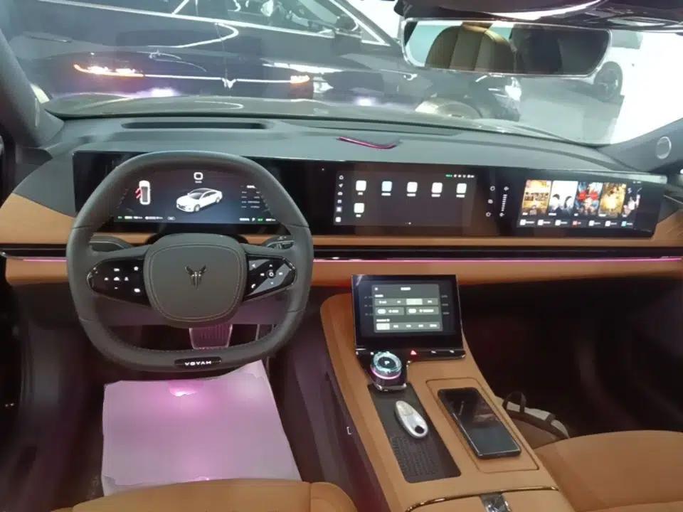 VOYAH PASSION 2024 PHEV Four-Wheel Drive Ultra-Long Range Flagship Model — миниатюра 12