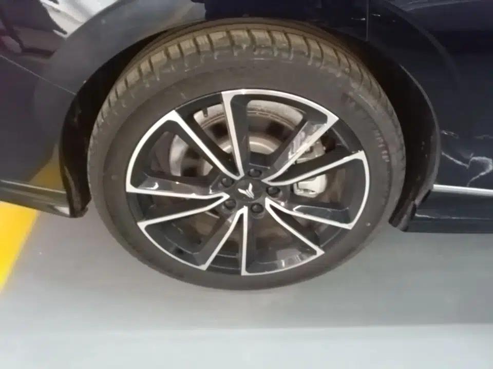 VOYAH PASSION 2024 PHEV Four-Wheel Drive Ultra-Long Range Flagship Model — миниатюра 10