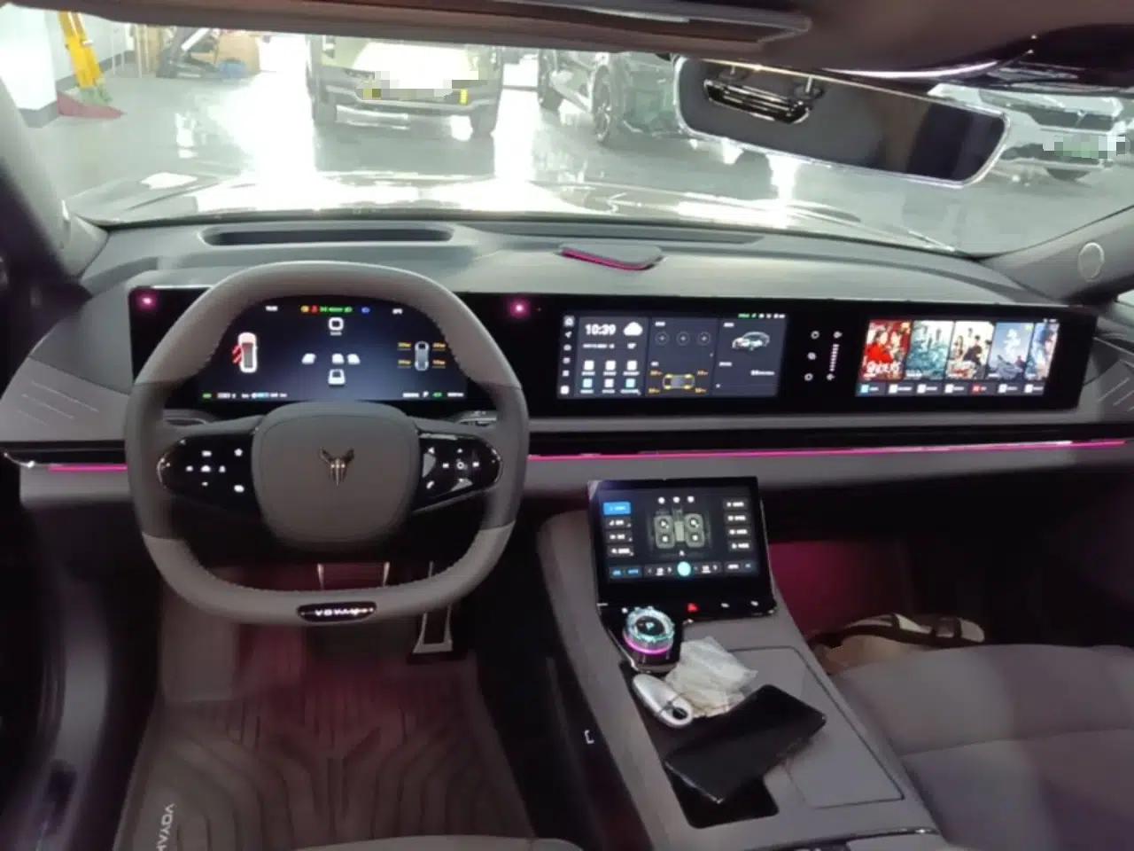 VOYAH PASSION 2024 PHEV Four-Wheel Drive Ultra-Long Range Flagship Model — миниатюра 12