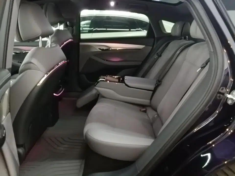 VOYAH PASSION 2024 PHEV Four-Wheel Drive Ultra-Long Range Flagship Model — миниатюра 19