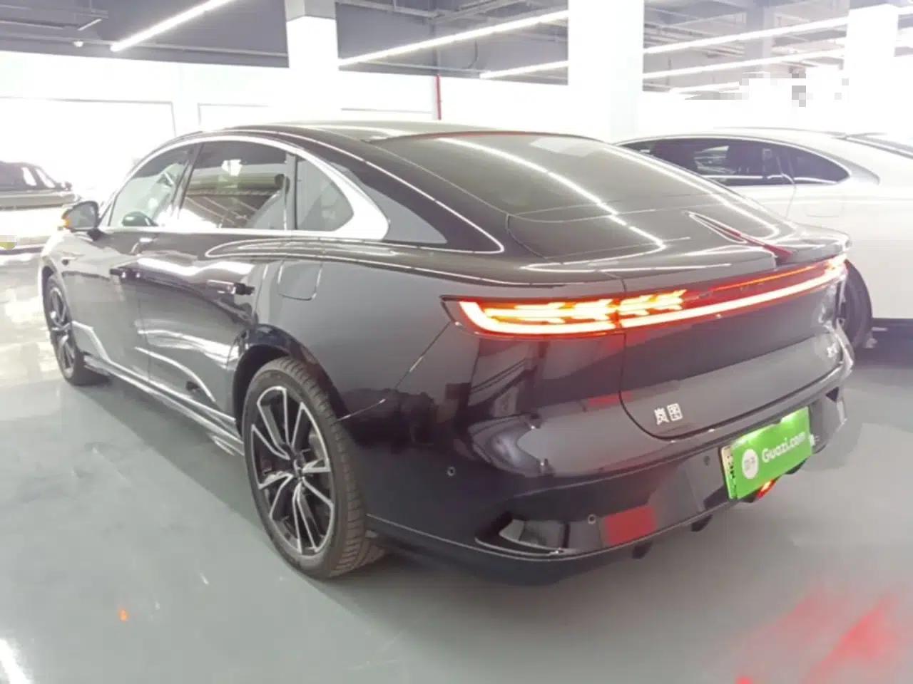 VOYAH PASSION 2024 PHEV Four-Wheel Drive Ultra-Long Range Flagship Model — миниатюра 7