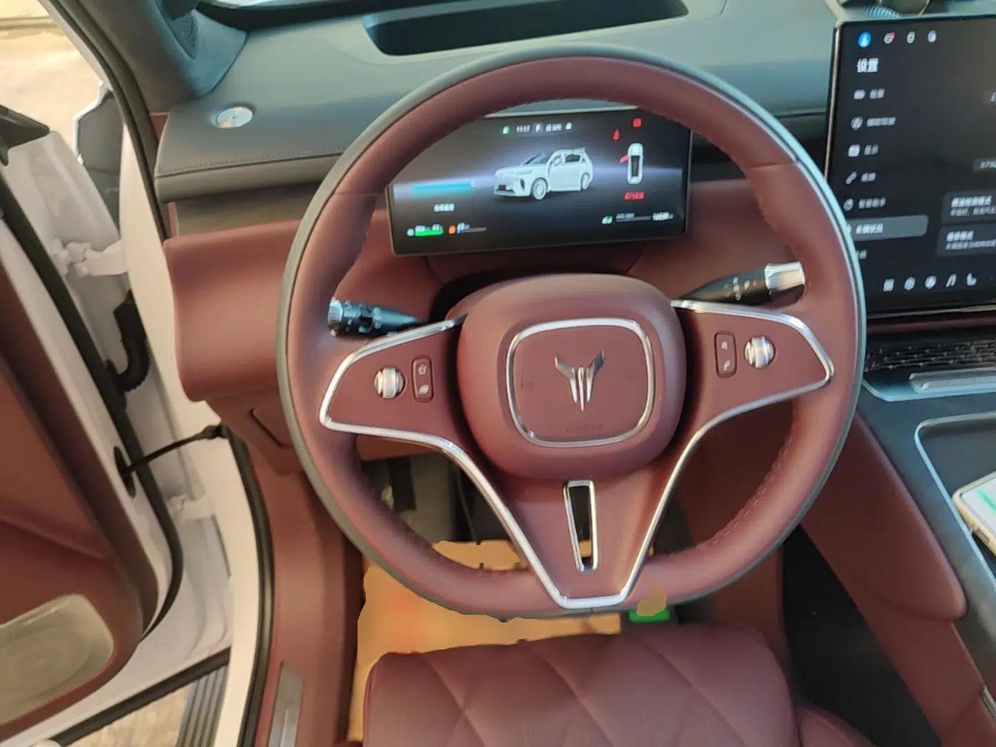 VOYAH Titan 2026 Model Max+ — миниатюра 14