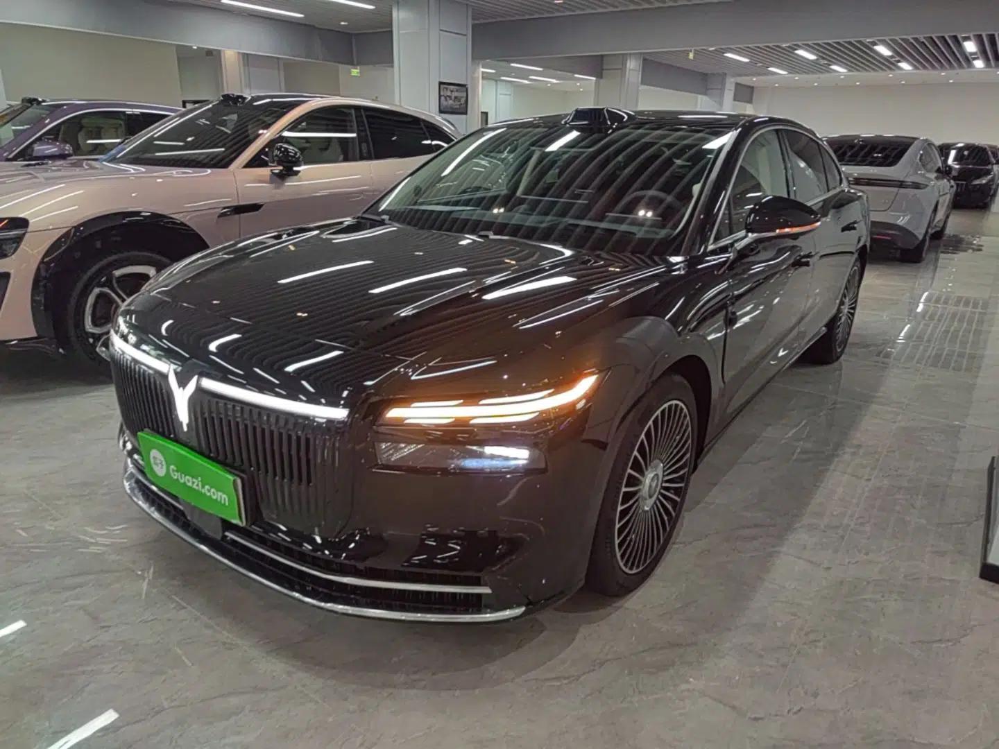 VOYAH Lantu Chiguang L 2026 Four-Wheel-Drive Ultra — миниатюра 1