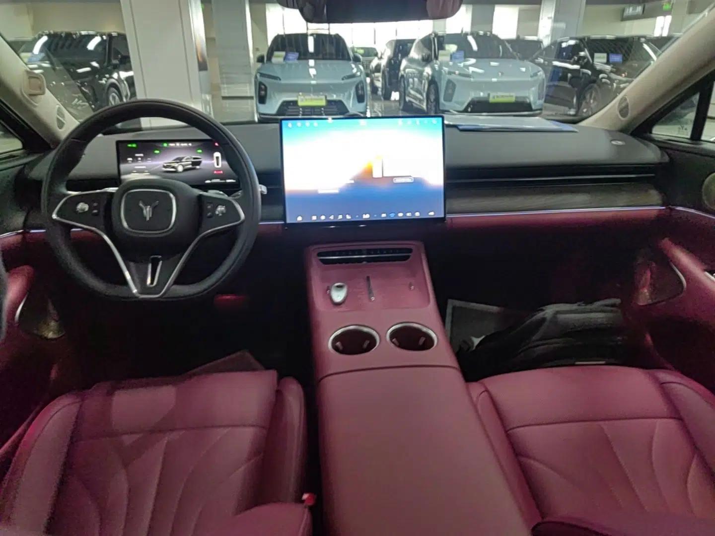 VOYAH Lantu Chiguang L 2026 Four-Wheel-Drive Ultra — миниатюра 12