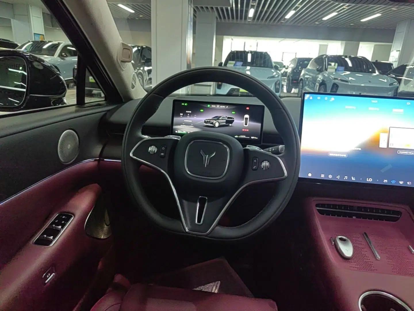 VOYAH Lantu Chiguang L 2026 Four-Wheel-Drive Ultra — миниатюра 13