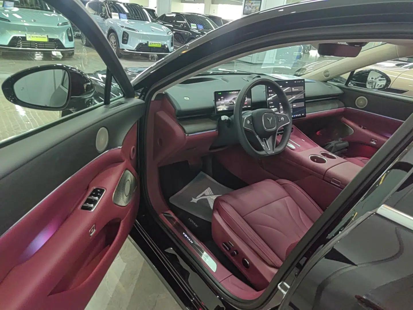VOYAH Lantu Chiguang L 2026 Four-Wheel-Drive Ultra — миниатюра 18