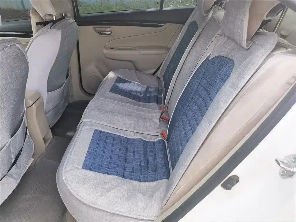 Ciaz 2015 1.6L Automatic Comfort Edition — миниатюра 14