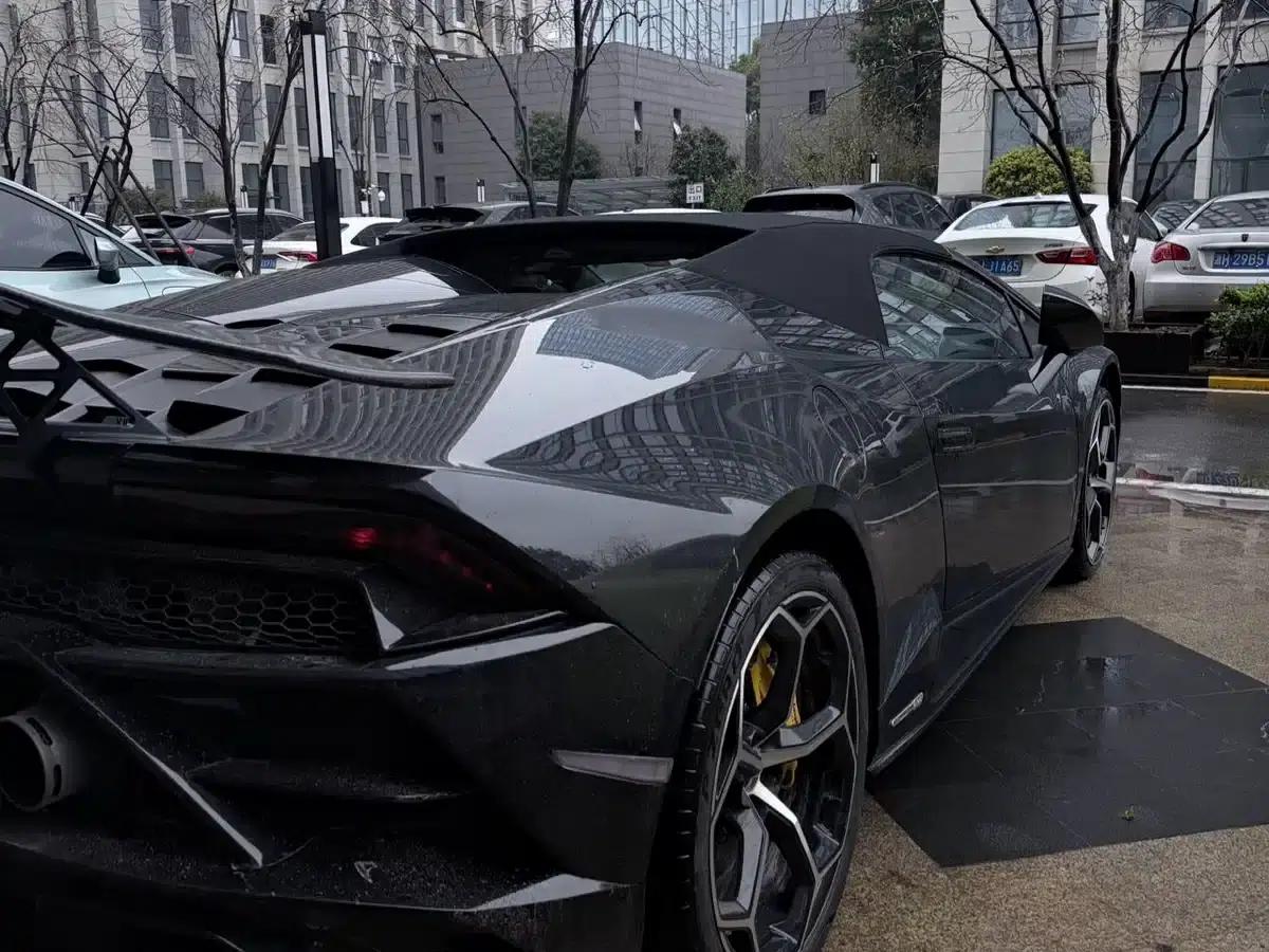 Huracán 2020 Huracán EVO RWD — миниатюра 6