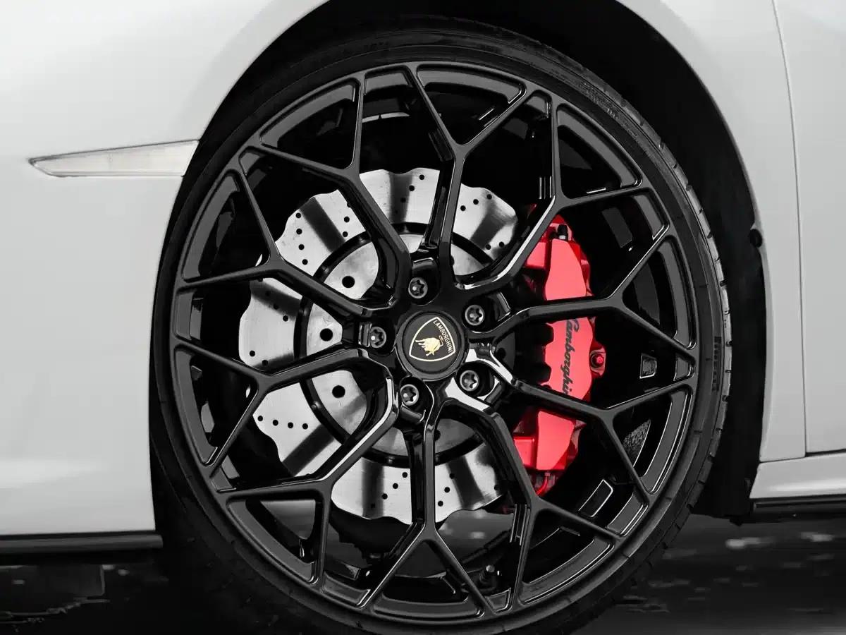 Huracán 2020 Huracán EVO RWD — миниатюра 6