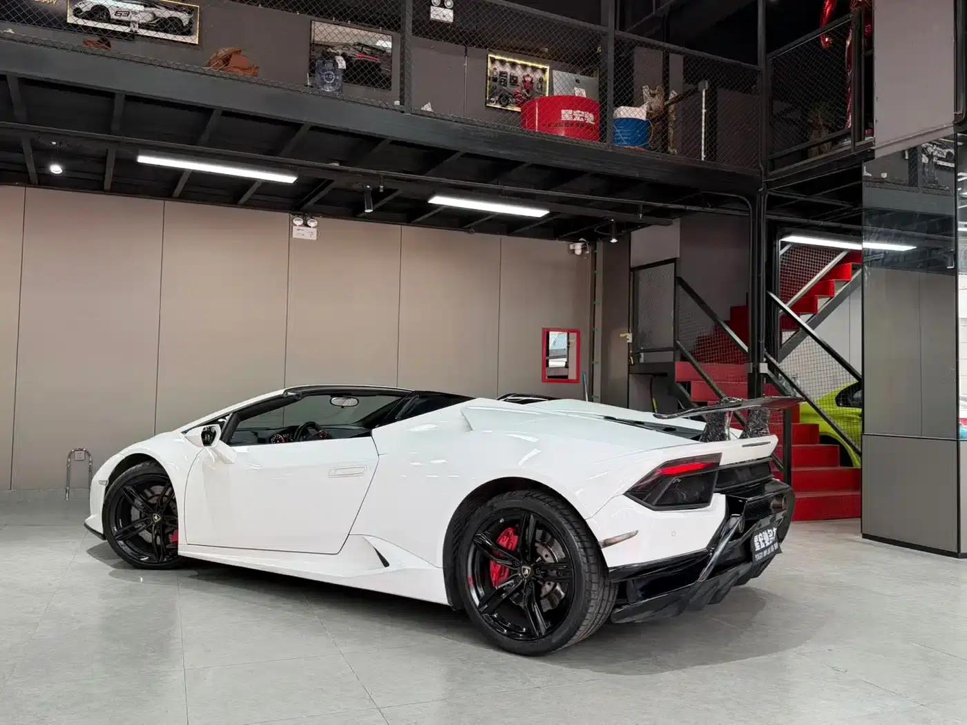 Huracán 2017 Huracán RWD Spyder — миниатюра 10