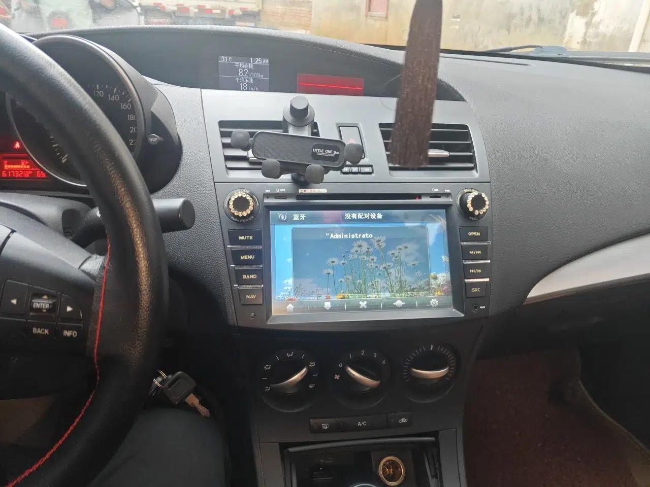 Mazda 3 2013 Sedan 1.6L Manual Elite Model — миниатюра 14