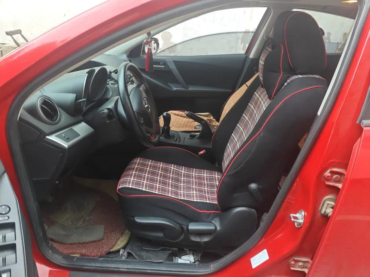 Mazda 3 2013 Sedan 1.6L Manual Elite Model — миниатюра 16