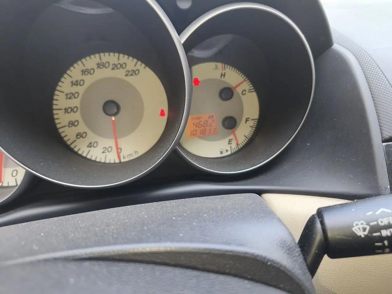 Mazda 3 2012 1.6L Manual Classic Special Offer — миниатюра 13