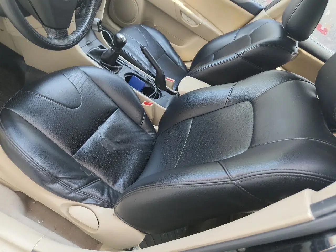 Mazda 3 2012 1.6L Manual Classic Special Offer — миниатюра 16