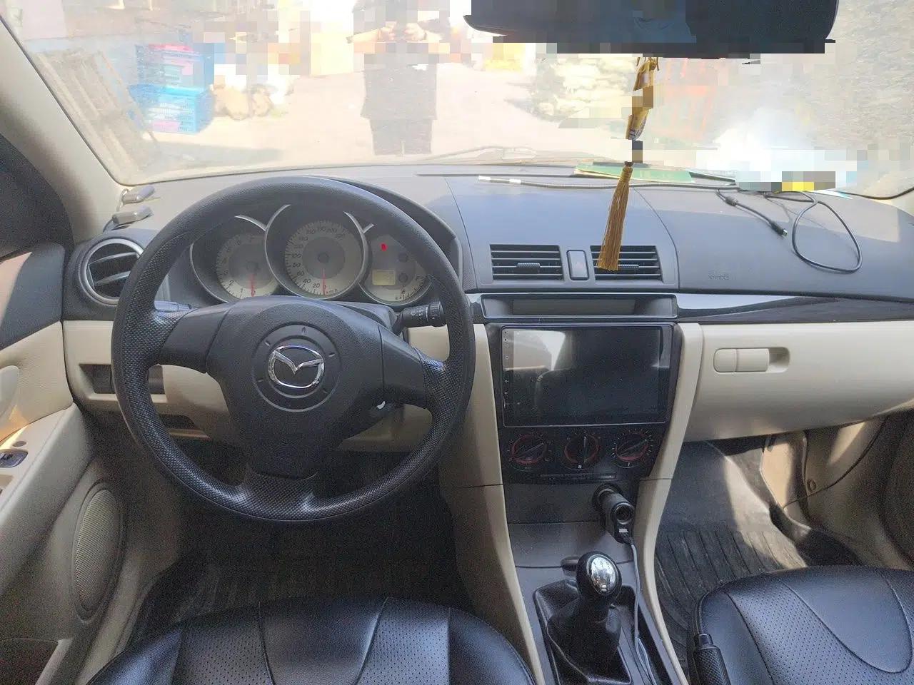 Mazda 3 2012 1.6L Manual Classic Special Offer — миниатюра 10