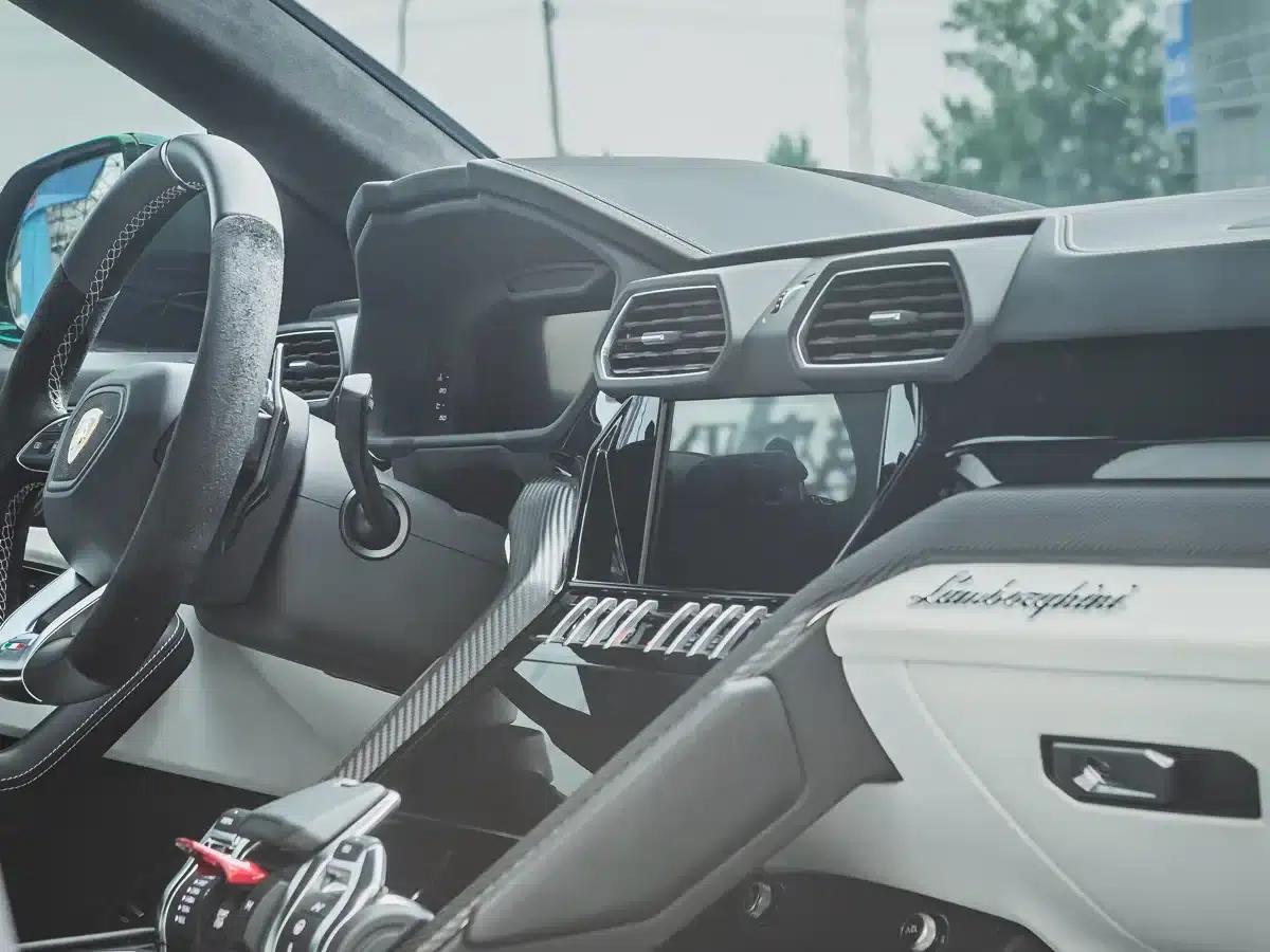 2021 Urus 4.0T V8 — миниатюра 8