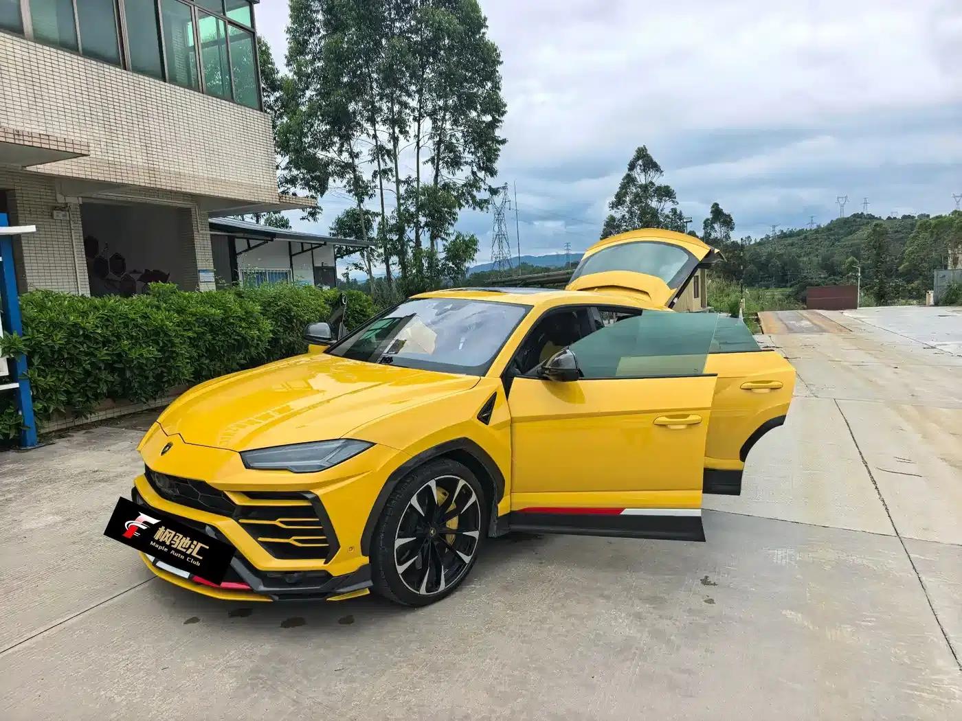 2018 Urus 4.0T V8 — миниатюра 2
