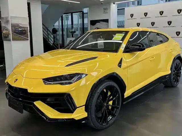 2023 Urus 4.0T V8 S