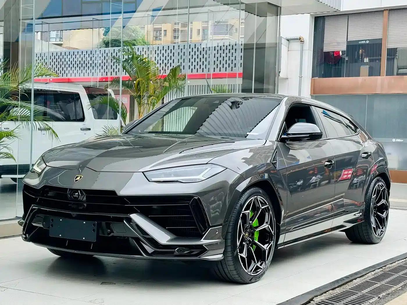 Urus 2022 4.0T V8 Performante — миниатюра 1