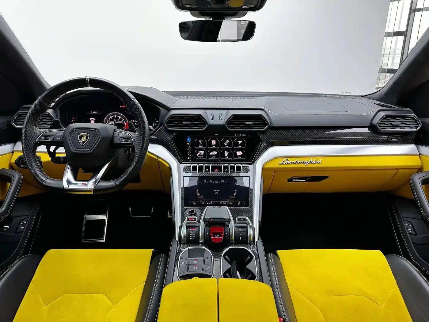 2021 Urus 4.0T V8 — миниатюра 12