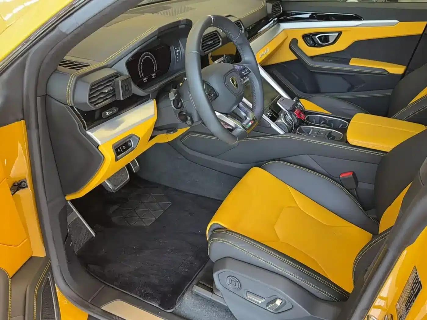 2021 Urus 4.0T V8 — миниатюра 13
