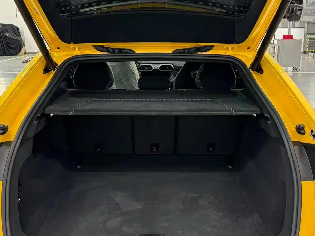 Urus 2022 4.0T V8 Performante — миниатюра 6