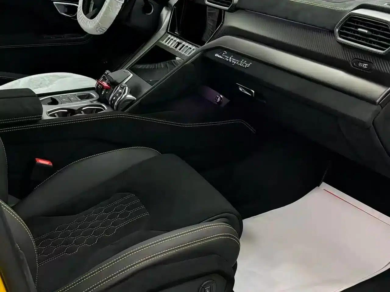 Urus 2022 4.0T V8 Performante — миниатюра 9