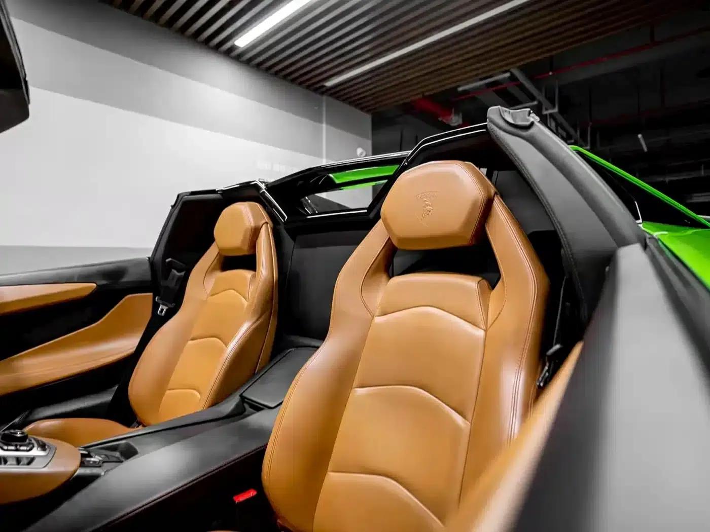 2013 Aventador LP 700-4 Roadster — миниатюра 12