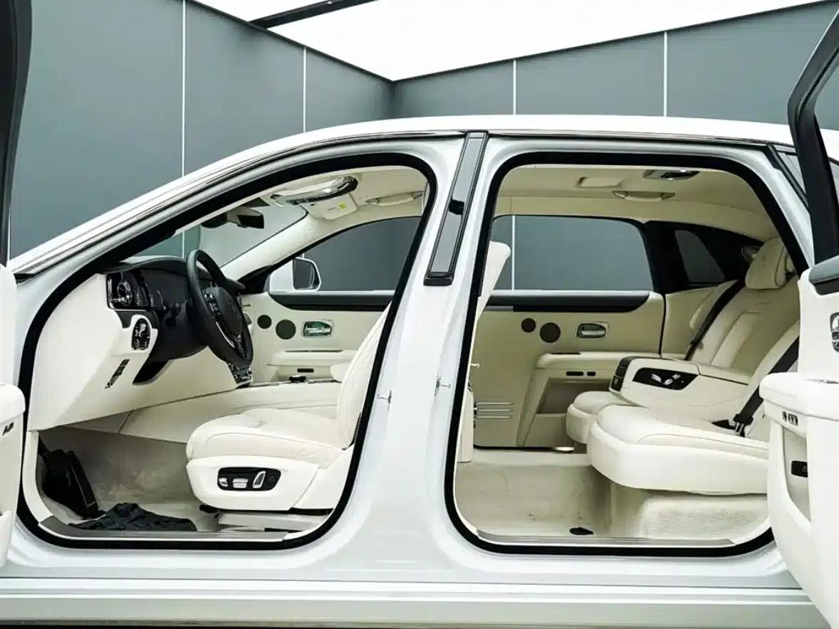 2021 Ghost 6.7T Long Wheelbase — миниатюра 11