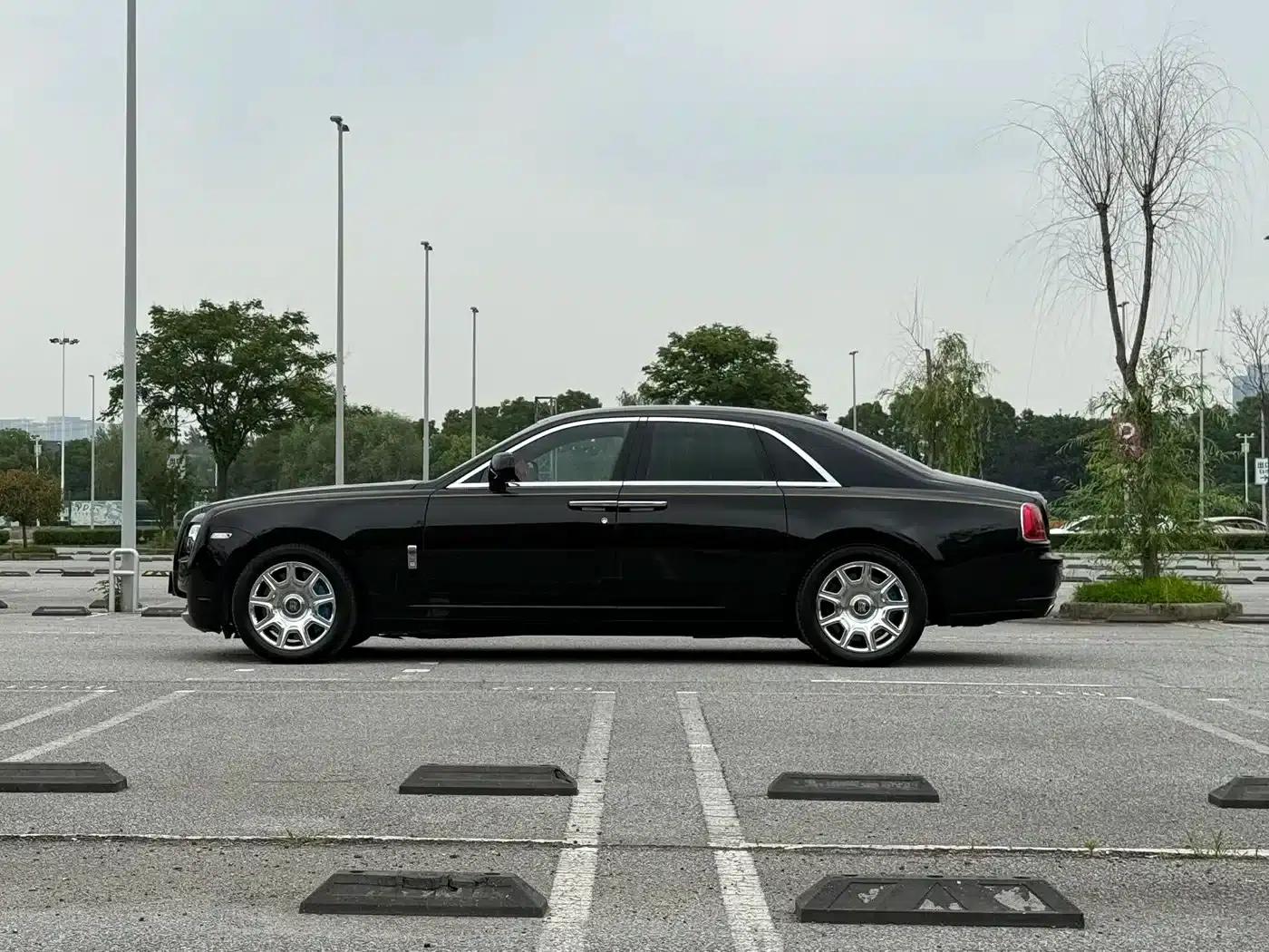 2010 Ghost 6.6T Standard Edition — миниатюра 4