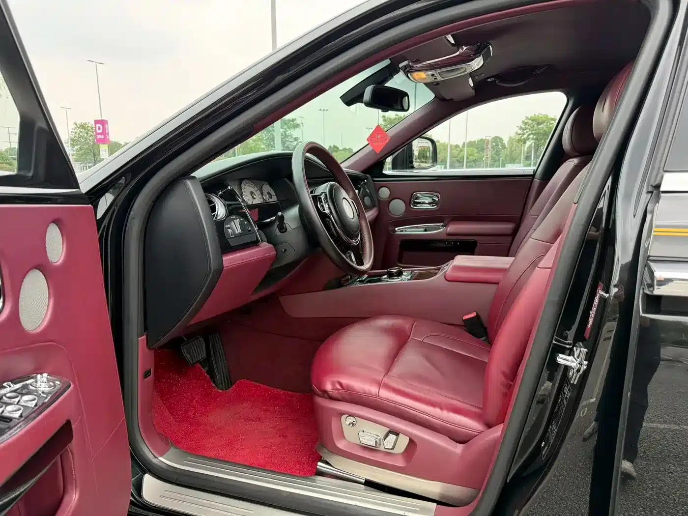 2010 Ghost 6.6T Standard Edition — миниатюра 8