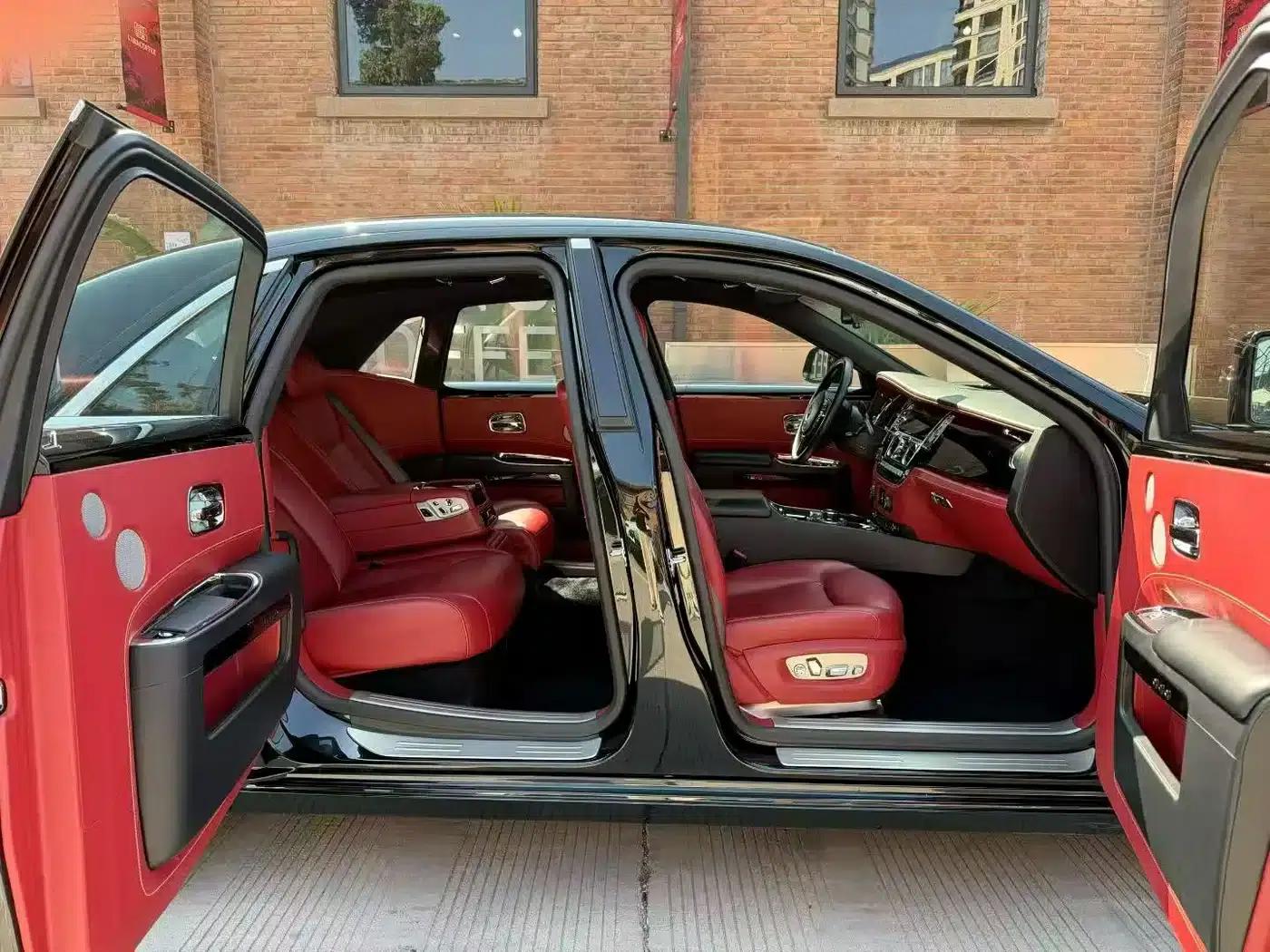 2018 Ghost 6.6T Standard Wheelbase — миниатюра 3