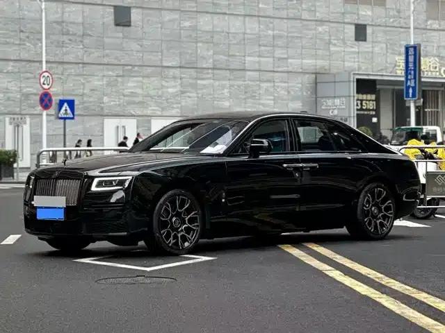 2022 Ghost 6.7T Black Badge