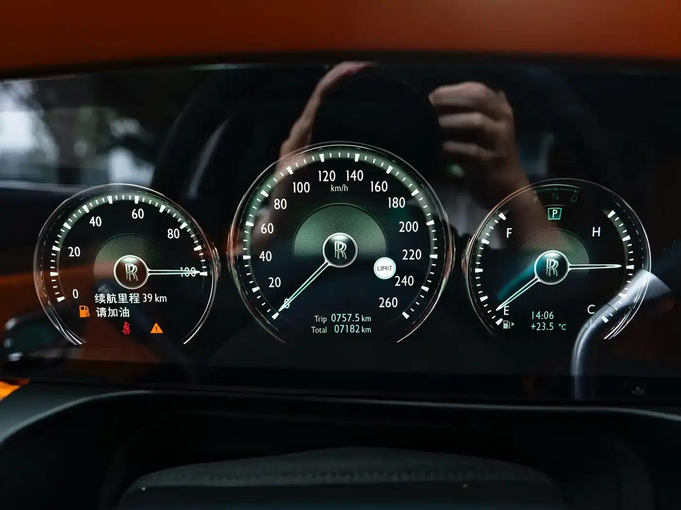 2021 Ghost 6.7T Standard Wheelbase — миниатюра 14