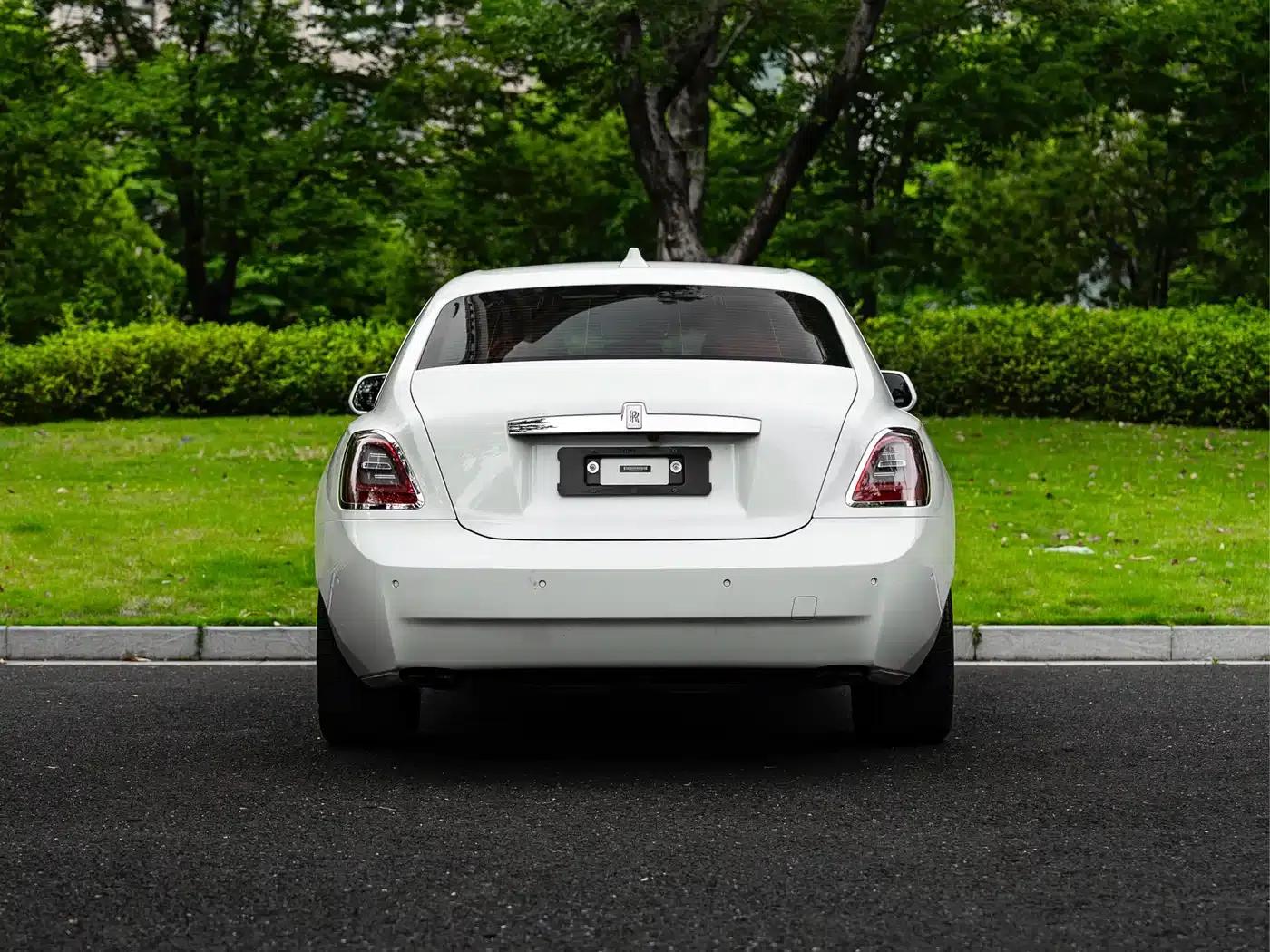 2021 Ghost 6.7T Standard Wheelbase — миниатюра 17
