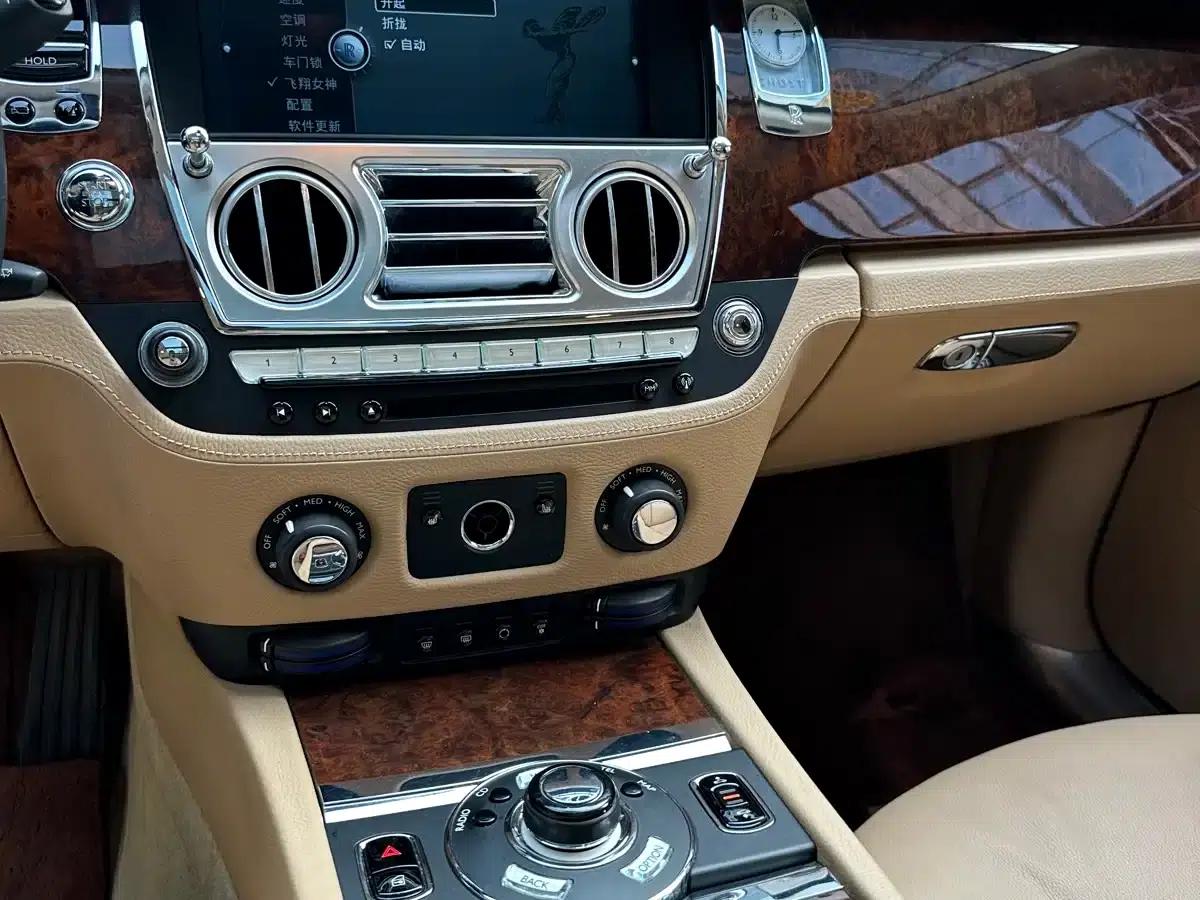 2010 Ghost 6.6T Standard Edition — миниатюра 13