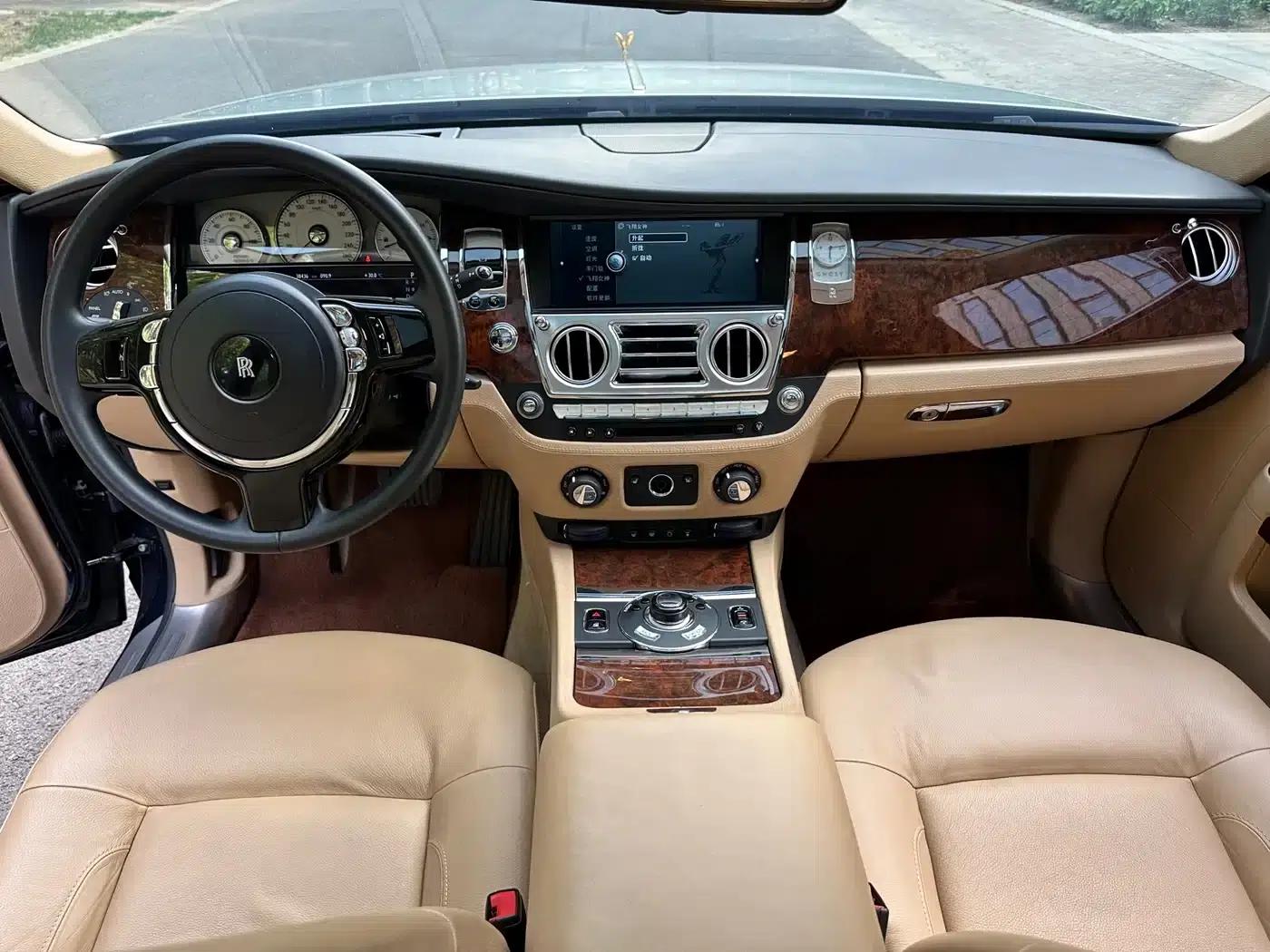 2010 Ghost 6.6T Standard Edition — миниатюра 9