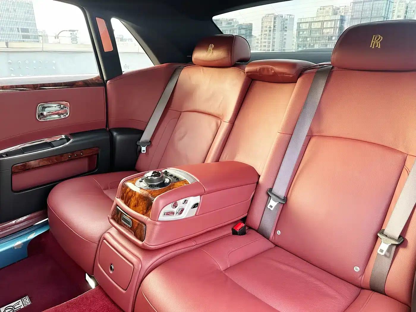 2010 Ghost 6.6T Standard Edition — миниатюра 5
