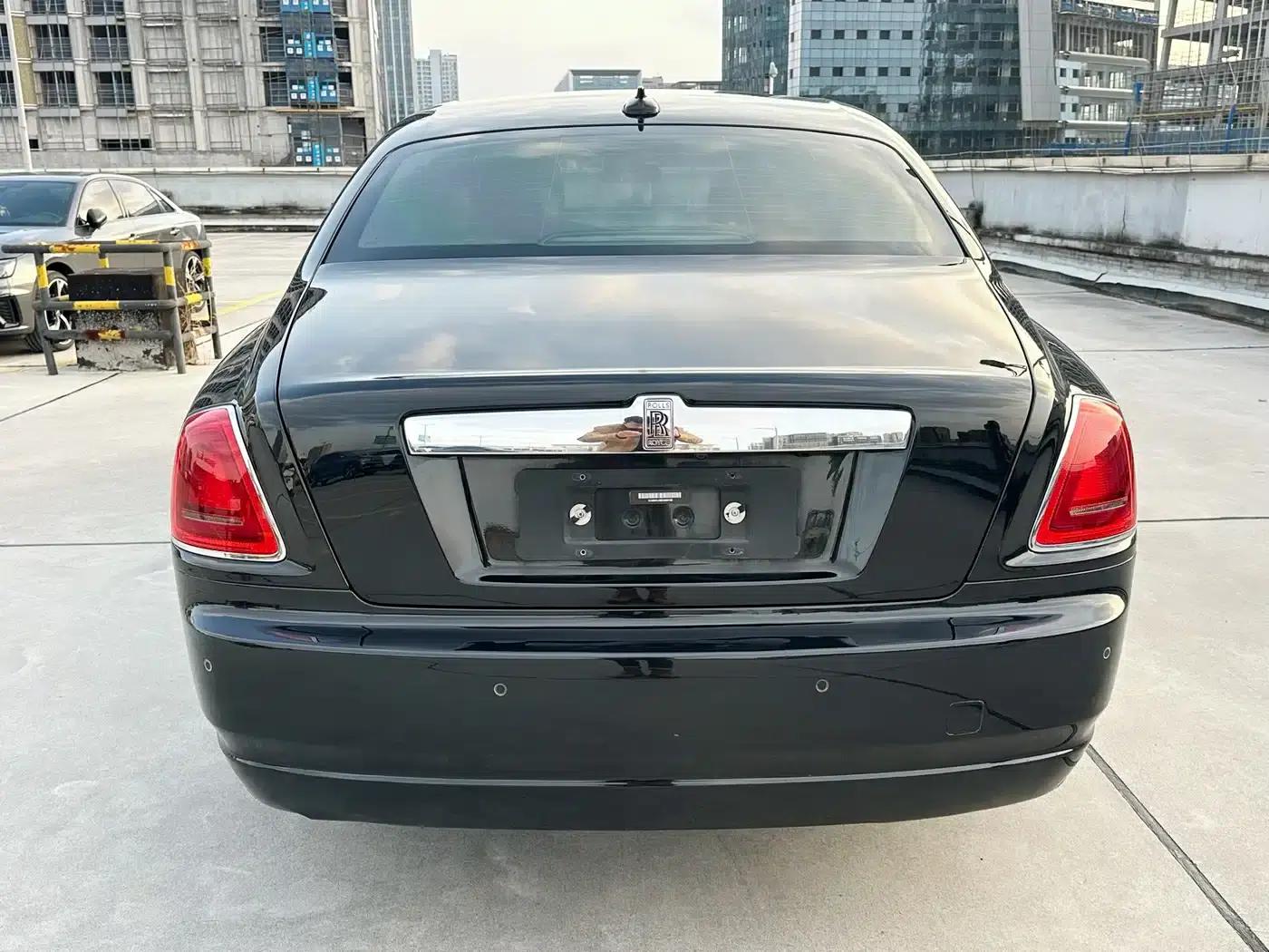 2010 Ghost 6.6T Standard Edition — миниатюра 9